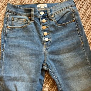 Crescent Drive Women High Rise Button Fly, Short Lenght Jeans Boot Cut SZ 26